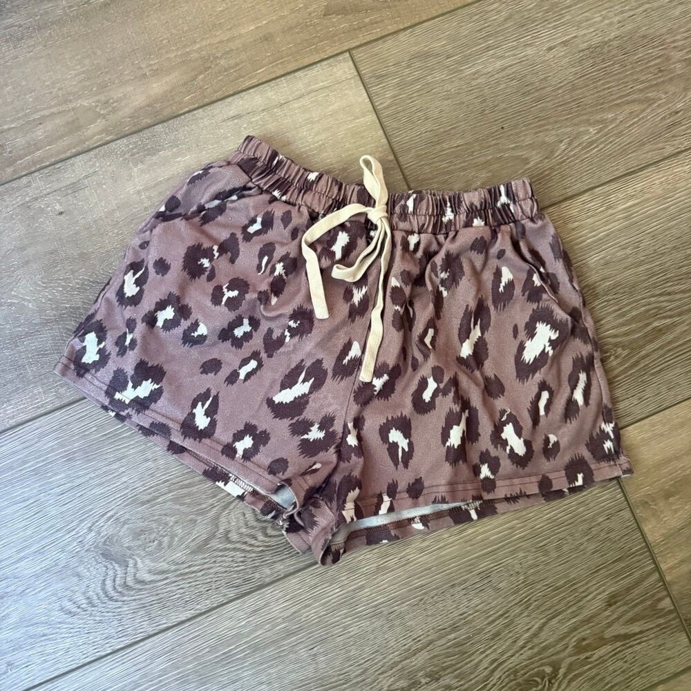 Boutique Leopard Print Lounge Shorts